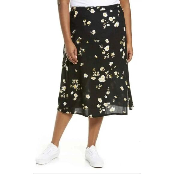 BP. Lightweight Vented Midi Skirt Sz XS/Extra Small in Black Mixed Floral NWT - Picture 2 of 5